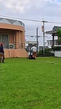 公園管理は これで大丈夫 草刈り機の役目も こなすマキタ充電式芝刈り機 #shorts #竜ちゃんの田舎暮らし #草刈り