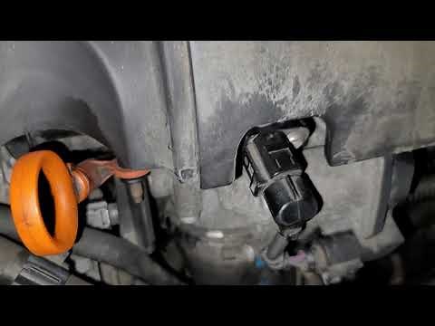 How to Easily Remove Stubborn Volkswagen Electrical Connectors! HD 1080p