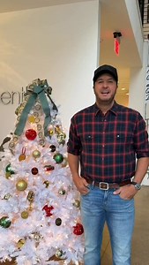 Word on the street is Santa’s coming to town tonight! Hope y’all have a Merry Christmas | Luke Bryan