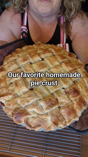 Pie crust like grandma made. (Recipe in comments) Every good holiday pie starts with a good pie crust recipe! Butter and lard make the BEST pie crust. ✅Use very cold butter or fat – Keep the butter, shortening or fat well-chilled and cut into small pieces to begin with. ✅Don’t overwork the dough – While some recommend using a food processor to make pie crust, we do not. We recommend using a pastry blender and making pie crust by hand. The more you work with the fat pieces and flour, the higher c