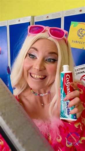 Die geheime Lippenstift-Zahnbürste! 💄✨ #shorts