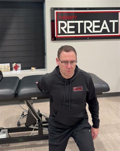 Pain in front of the shoulder #physicaltherapybiz #mobility #delttraining