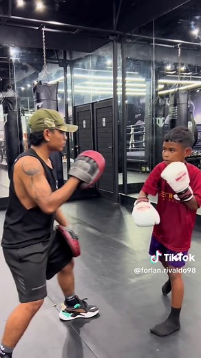 Latihan Tinju Seru Bersama Nawid dan Tim