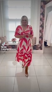 2.1K views | Buy this gorgeous dress online @www.gaspboutiques.com Free delivery to Ireland and UK £75 | Gasp Boutique | Facebook