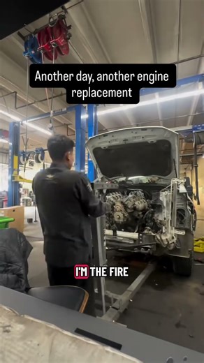 2021 Silverado 2500 Engine replacement #automotivetechnician#automotive#enginereplacement