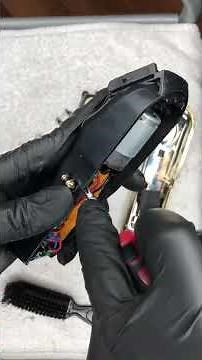 Wahl Maintenance/battery and motor replacement: #shorts #clipper #wahl #wahlclipper #barber #repair￼