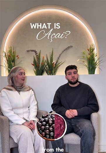 “𝗣𝗲𝗼𝗽𝗹𝗲 𝗮𝗹𝘄𝗮𝘆𝘀 𝗮𝘀𝗸 𝘂𝘀… 𝘄𝗵𝗮𝘁 𝗮𝗰𝘁𝘂𝗮𝗹𝗹𝘆 𝗶𝘀 𝗮ç𝗮í?” 🫐 It’s a berry from Brazil packed with natural antioxidants. Our difference? No preservatives, no added sugars. Everything is made fresh in-house by our mum. Because honestly… there’s no food better than what your mum makes. Have you tried our açaí yet?👇🏼 Come and taste the difference. 📍 Stockton Heath, Warrington #stocktonheath #acailovers #acaiwarrington #acaibowls