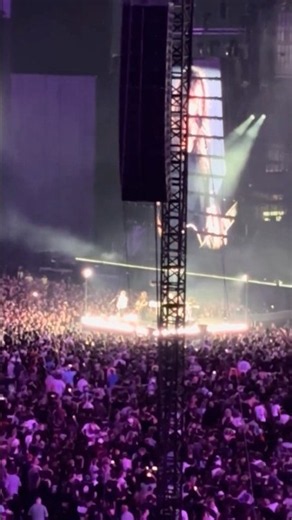 Nirvana - Marigold (Foo Fighters cover @ Rogers Stadium Toronto 2026)