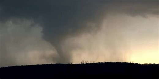 Daily Weather Update from FOX Weather: 52M under threat of severe weather Friday as storms persist into Easter
