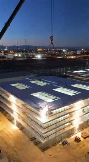 Mesmerizing Cross-Hatch Construction in 11 Seconds