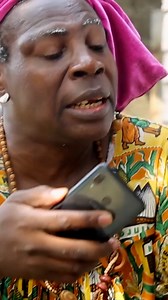 Big Mami et la grande ruse 💰😏 Quand les créanciers débarquent, Big Mami ne recule devant rien ! 😅 Avec sa malice légendaire, elle monte un plan incroyable pour récupérer l’argent de sa fille… mais tout ne se passe pas comme prévu 😂🎭 Découvrez ce nouvel épisode plein d’humour et de rebondissements sur Cheni Prod ! #BigMami #WebSerieComique #CheniProd #HumourAfricain #SerieAfricaine #Comedie #RireGaranti #ReelComique | Safaria TV