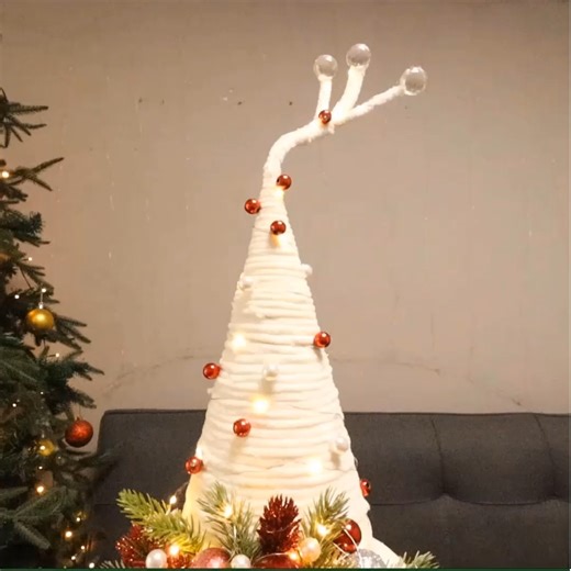 DIY twisted Christmas tree centerpiece | Life and Fun Story