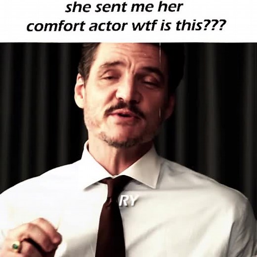 Chicken Little y Pedro Pascal: Un Edición Divertida