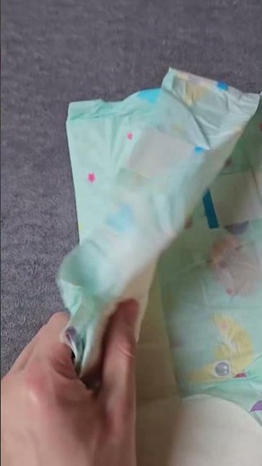 Bambino Cloudee ABDL Windel auspacken: Erster Blick auf die türkise Pampers für Erwachsene