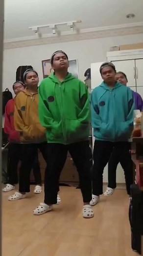 Trippy | Dance | Video Can you tell when the color changes???? 🍎🍏🍆🍊