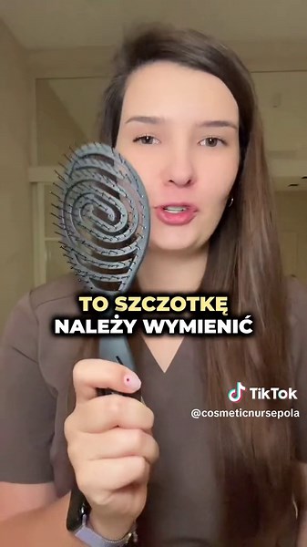 Jaką szczotkę do włosów wybrać? Porady od Trychologa