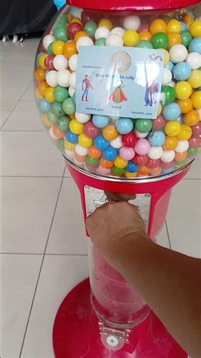 I get Yellow Gumballs candy at gumball machine dispenser #shorts