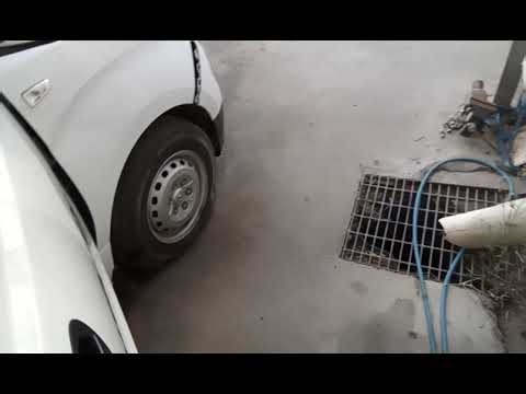 Hyundai iload #13687 engine running