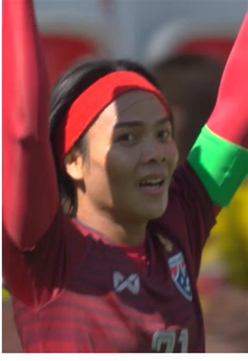 A special moment in history for Kanjana Sungngoen! 🥹 ⏪ 2019 #FIFAWWC | Fifa Women's World Cup