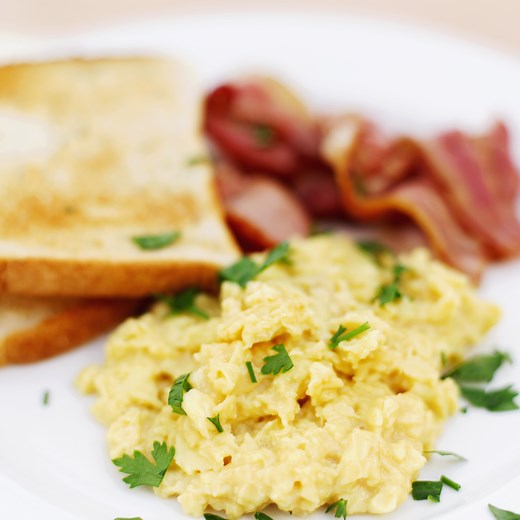 How to Reheat Scrambled Eggs so They're Light and Fluffy