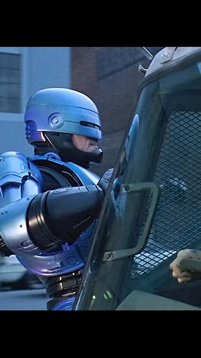RoboCop’s motorcycle skills are also very impressive #movie #shorts #viralvideo #movie #movies #movieclips #movienight #movietime #filmrevies #SuperhitMovie #realsfb #virals #viralreelsfb #foryou #fyp #hollywoodmovies | Xacsor Movies