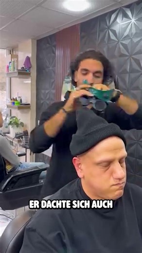 The hairdresser can't see any hair anymore 💀