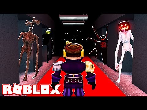 SCAPPIAMO DALLA CASA INFESTATA SU ROBLOX!!
