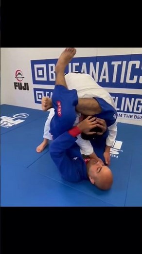Triangle Choke Escape by Henry Akins