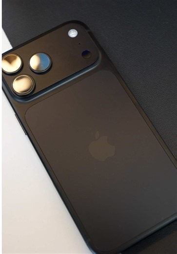 iPhone 18 pro Max : Une bonne batterie ?🪫 #apple #iPhone18promax #tech #geek