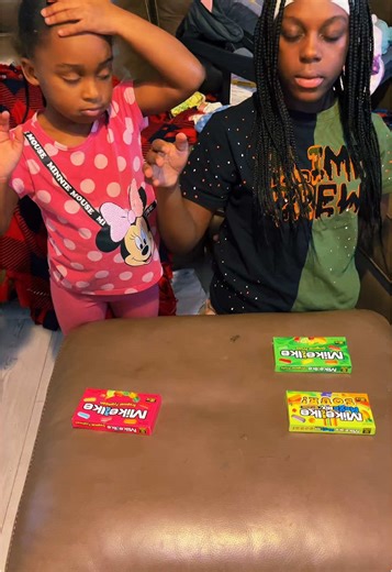 Dynamic duo #twins #knot