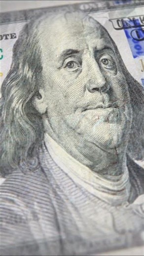 USD $100 Seamless Loop Video – Old & New Design Macro Slide