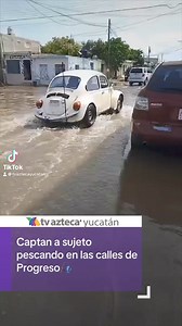 #Yucatán | Tras las inundaciones que dejó el paso del #HuracánMilton, progreseño aprovechó las olas para salir a pescar ¡Desde la puerta de su hogar! 😅🎣#Viral | #Milton | #HuracánMilton | #Progreso | TV Azteca Yucatán