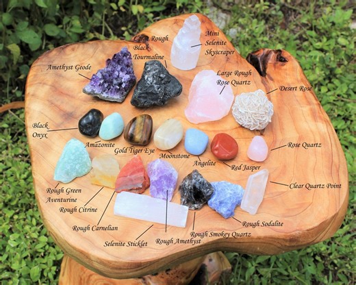 Beginners Crystal Kit, 20 Piece: Chakra Protection Healing Sets PLUS Natural Rough & Tumbled Crystal Specimens - Etsy