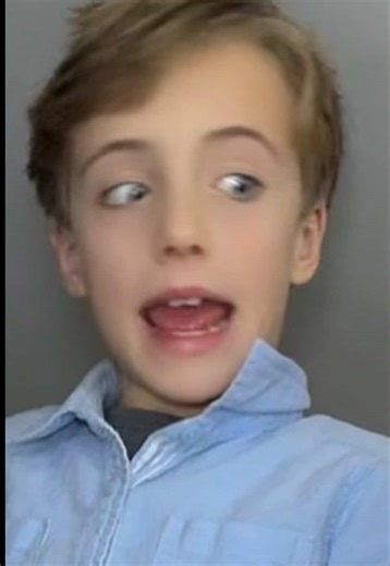 Liam kennt uns Girls glaub besser als dein Freund 🎀🪩🤡 #die2026lisa #silvester #januar #2026 #brüder