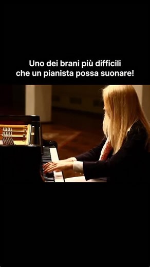 Reels Classics • Musica Classica on Instagram: "🎶🔥 Ludwig van Beethoven – Sonata per pianoforte n. 14 in do diesis minore, Op. 27 n. 2, Sonata “Al chiaro di luna” III movimento: Presto agitato 🎹⚡ • Il terzo movimento della Sonata “Al chiaro di luna” è l’opposto del clima contemplativo per cui l’opera è diventata famosa. Beethoven scrisse questa sonata nel 1801 e la pubblicò nel 1802, definendola “quasi una fantasia” (quasi una fantasia): un brano che si allontana dalla forma classica rigida e