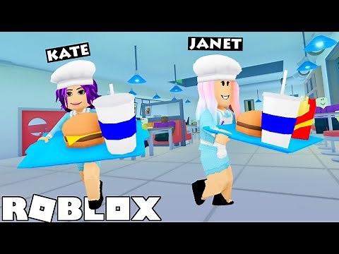 We worked at the BUSIEST burger restaurant on Roblox! | Burger Bay 🍔