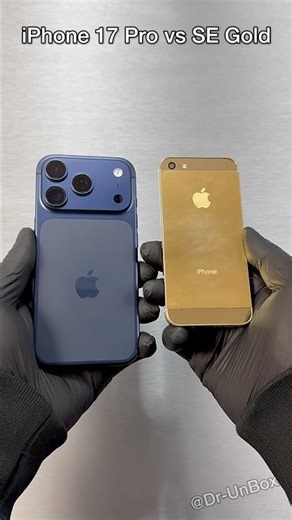 iPhone 17 Pro vs SE Gold Comparison🔥 #shorts #trending #iphone #iphone17 #iphone17pro #apple #viral