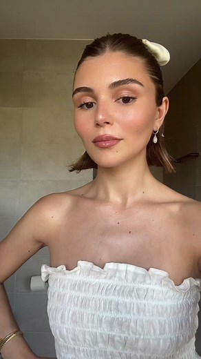 Beach Makeup Tutorial and Outfit Selection