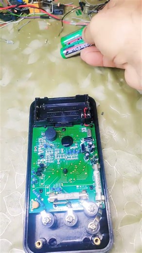 How to Fix a Dim Multimeter Display 👉 Bright Screen Hack! (Part 1) #electronics #diy #shorts #yt