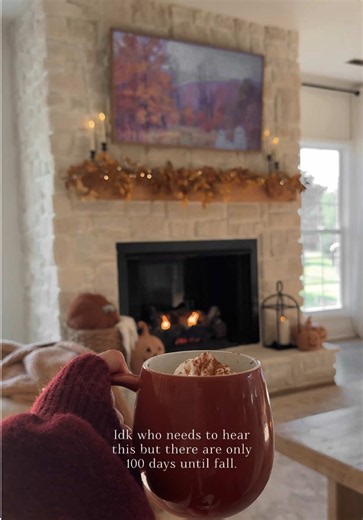 100 Days Until Fall: Pumpkins, Hay Rides & Cozy Vibes