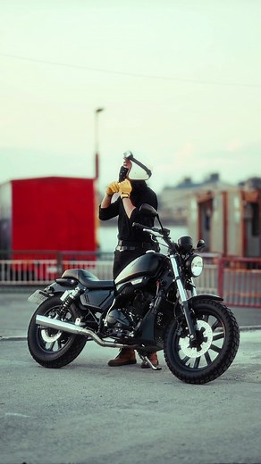 Riding the Benelli Motobi 200: A Thrilling Experience