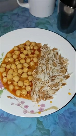 etsiz nohut yemeği/pilav