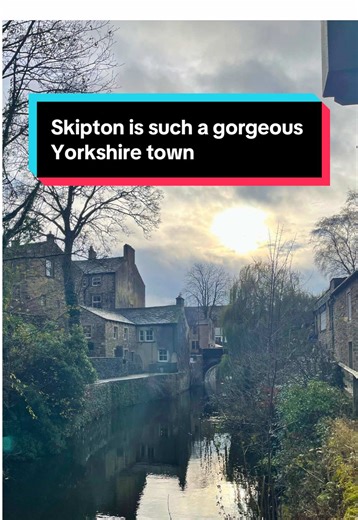 Such a gorgeous Yorkshire town 🛶😍📍 Skipton #skipton #northyorkshire #yorkshiretown