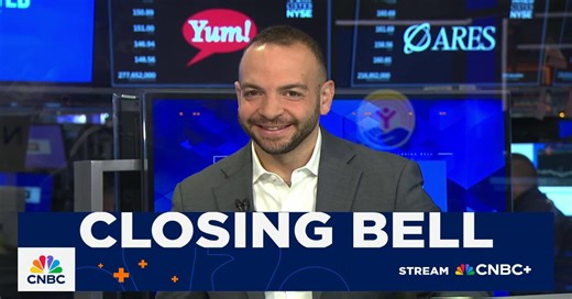 Beyond time for Apple to go in new direction with AI leadership: Big Technology's Alex Kantrowitz