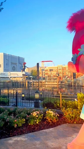 Step into the colorful world of DreamWorks Animation in an immersive and interactive new land - Coming to Universal Studios Florida in 2024.