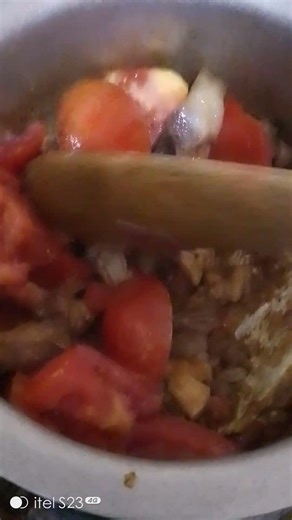 Frying goat meat for dinner, MercyNguku The World Traveller 🇸🇸🇲🇾#worshipsongrewritten