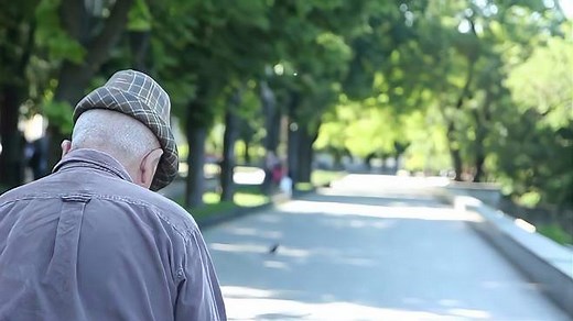 全球人口老龄化：挑战与机遇并存