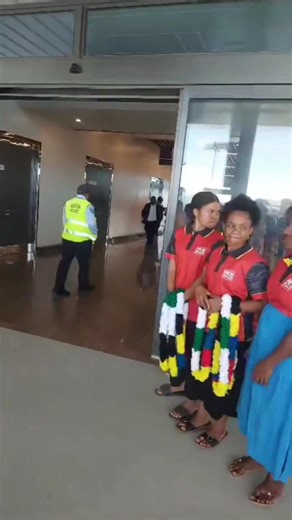 479K views · 3.5K reactions | #It was disappointing to see the local flower girls overlooked just to make way for the Broncos team when they arrived in Hela Province last week. Many people have called this a disgraceful act by some of the province’s elites, led by Larsen Marape and Edwin Ipape. Respect and recognition should be shown to everyone — not just to those in the spotlight.  Supplied Via WhatsApp | PNG Online News | Facebook