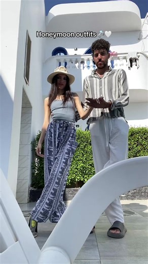 Best Honeymoon Outfits for Memorable Moments