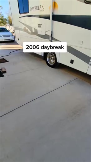 2006 Daybreak Class A Motorhome Review: Affordable RV Living